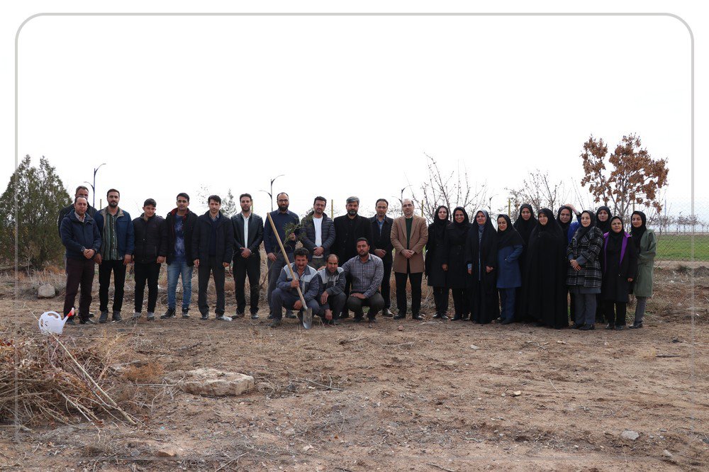 مراسم روز درختکاری و گرامیداشت هفته منابع طبیعی در دانشگاه برگزار شد